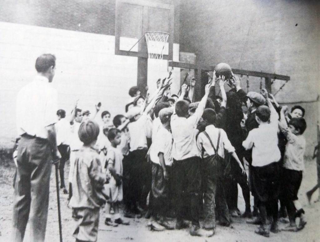 Supervised team game on Manhattan’s Carnegie Playground; Library of Congress. 